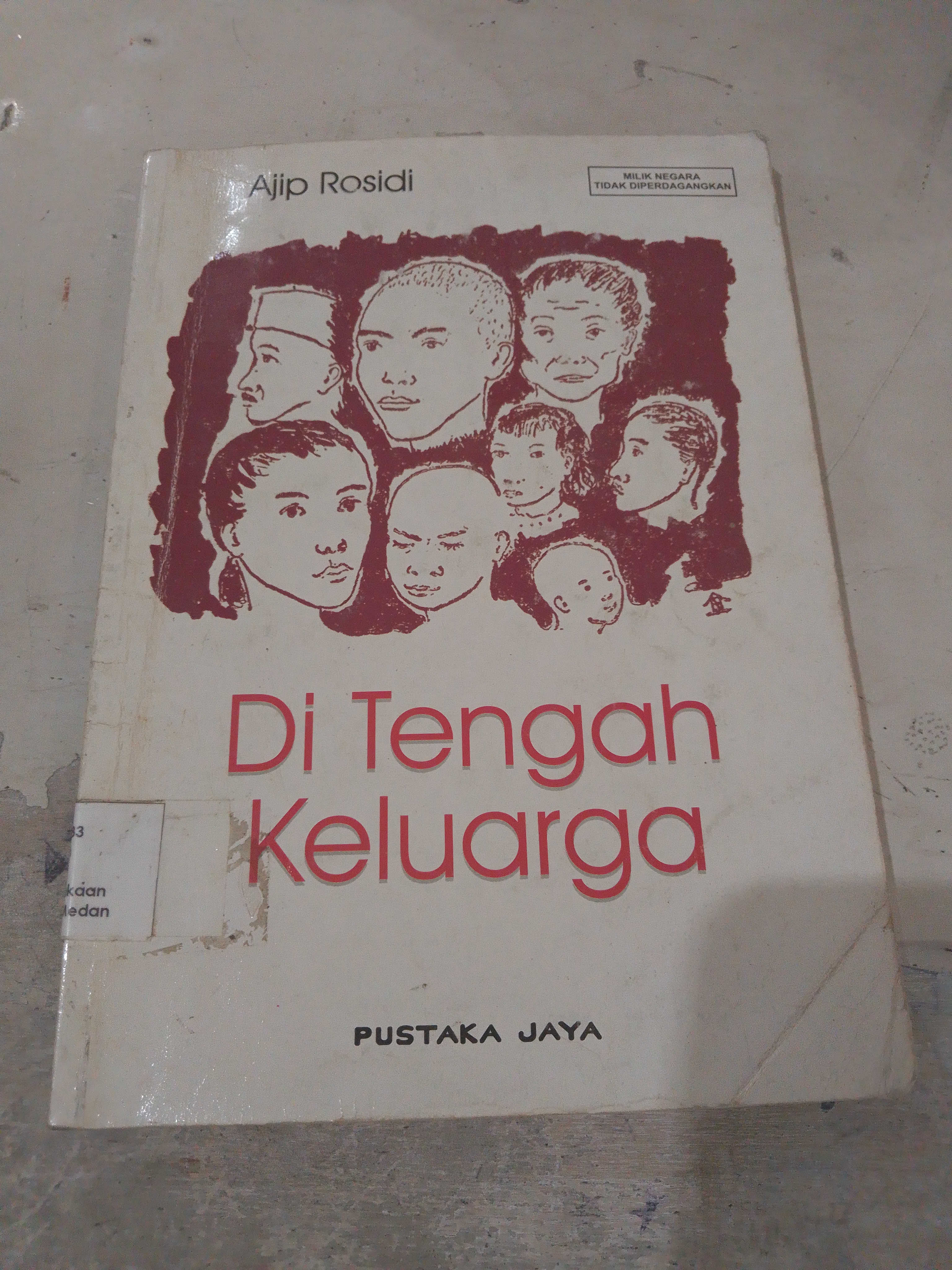 Ditengah keluarga 