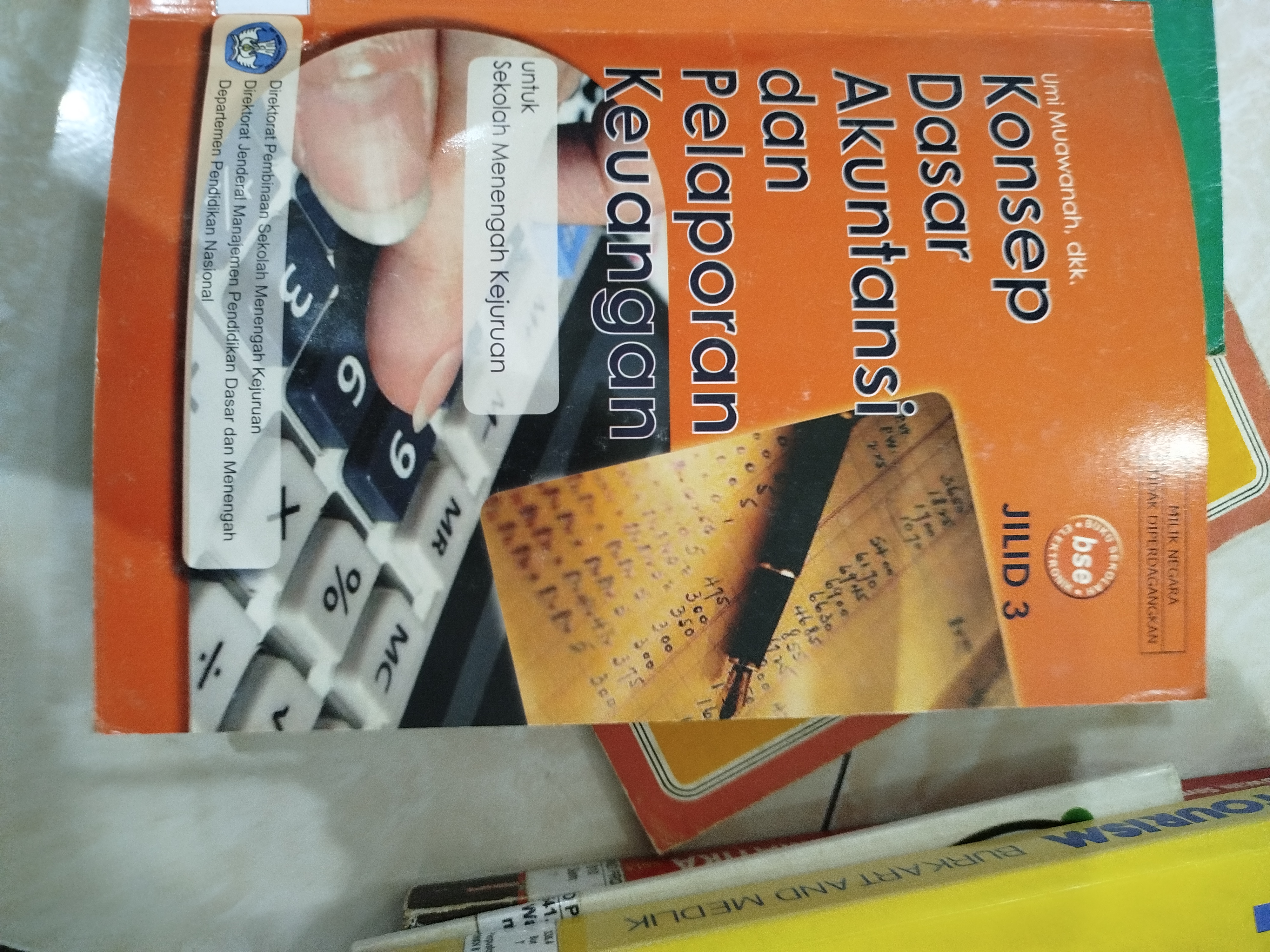 Konsep Dasar Akuntasi dan Pelaporan Keuangan. 