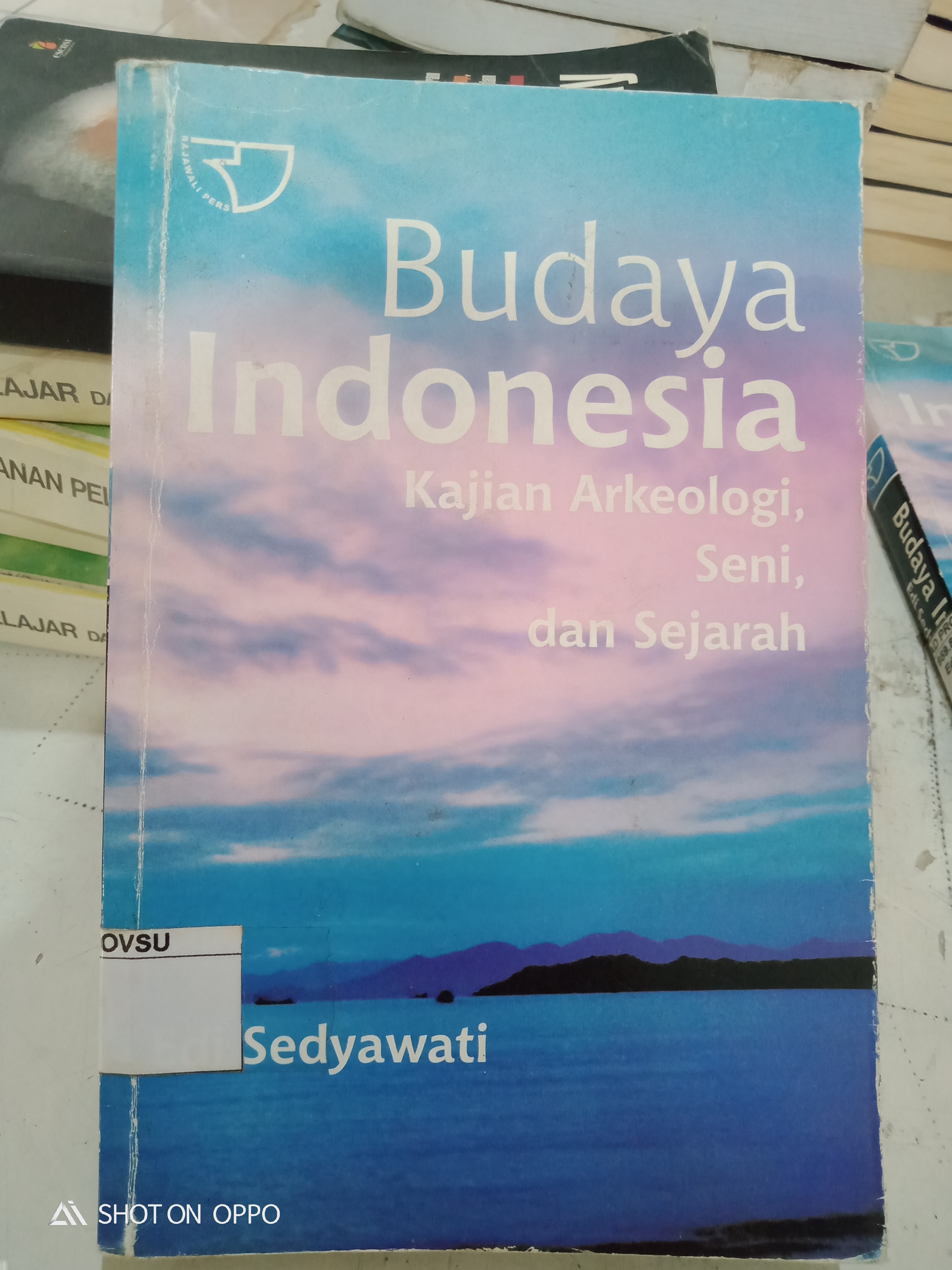 Budaya Indonesia Kajian Arkeologi, Seni, dan Sejarah