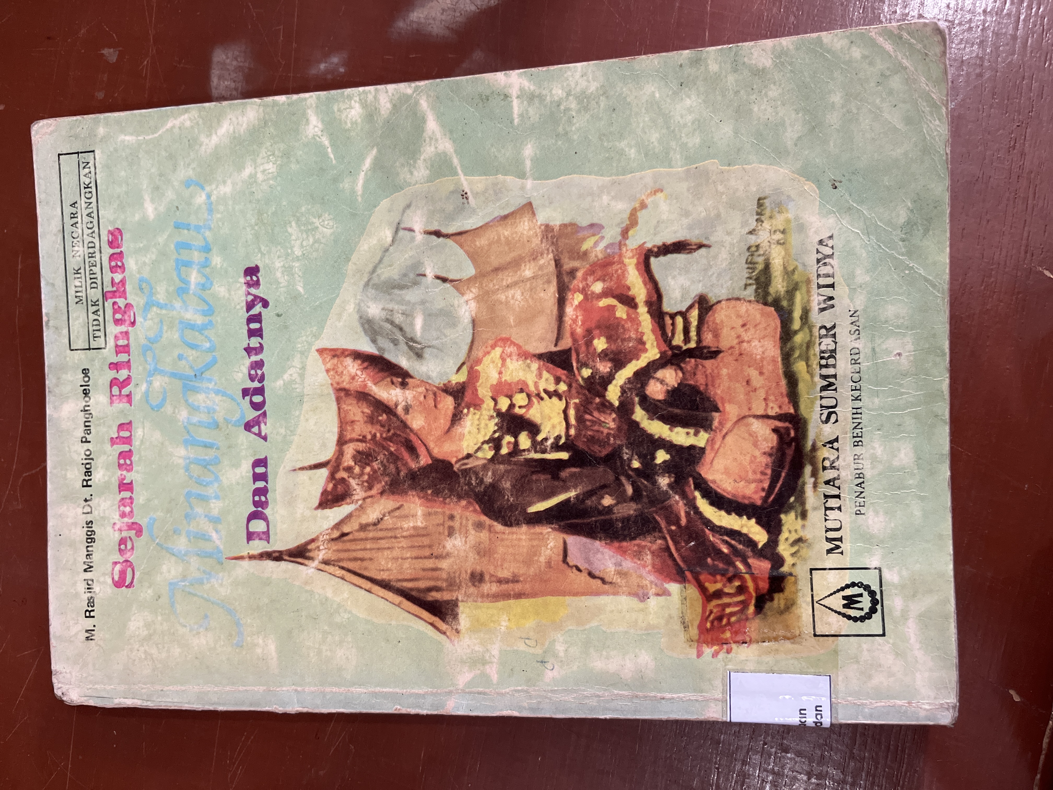 MINANGKABAU Sejarah Ringkas dan Adatnya