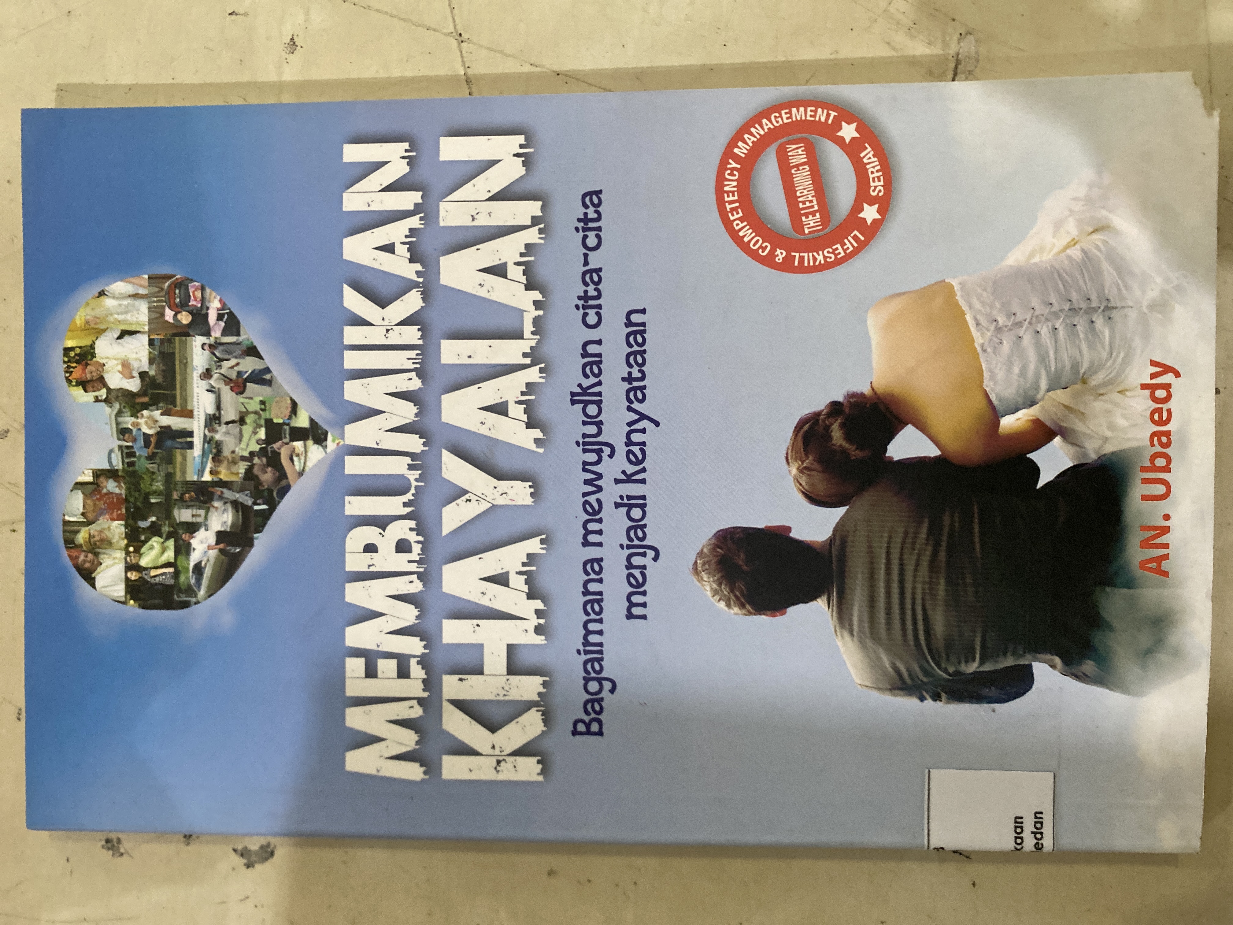 Membumikan khayalan