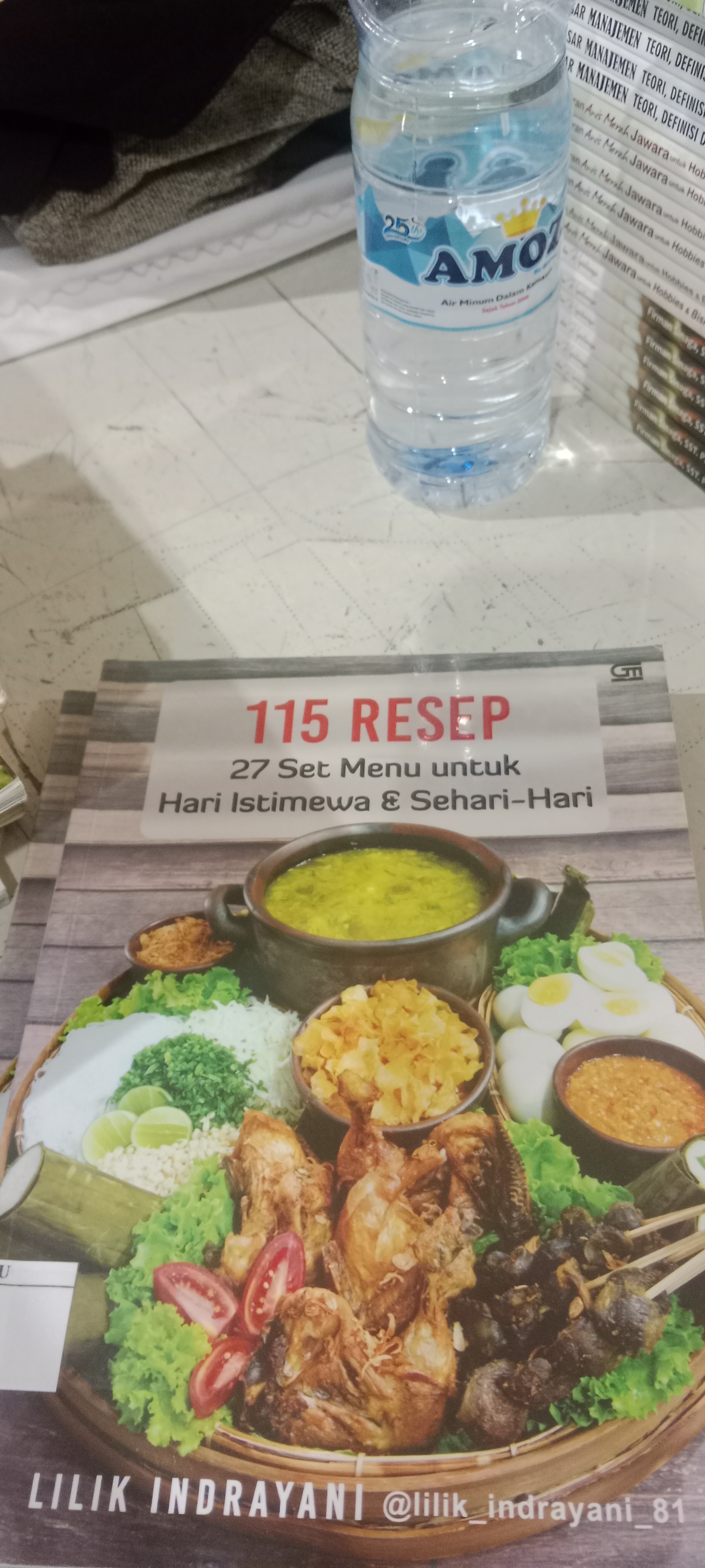 115 resep 25 set menu untuk hari istimewa &amp; sehari- hari