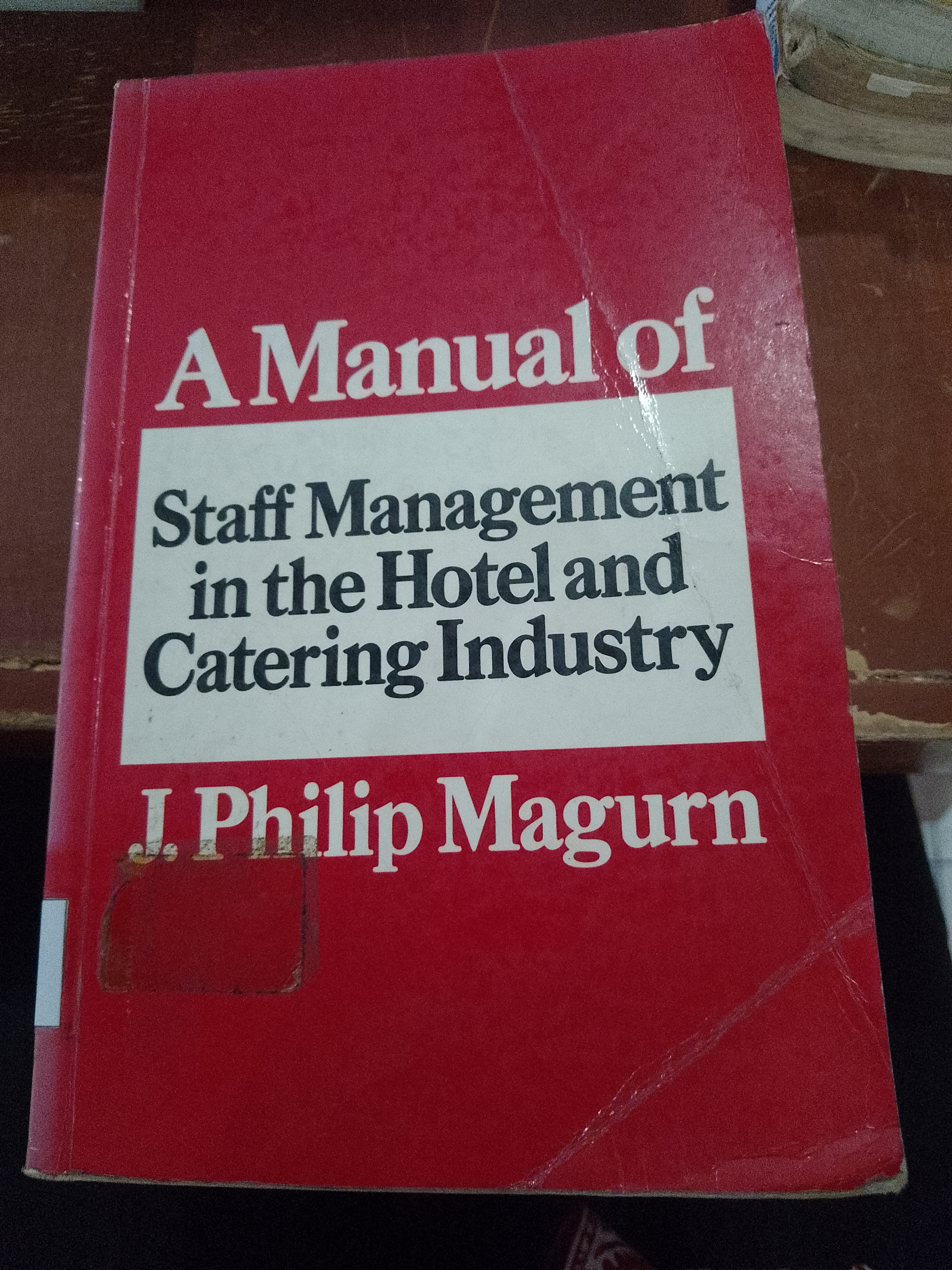 A management of staff management in the hotel and catering industry 