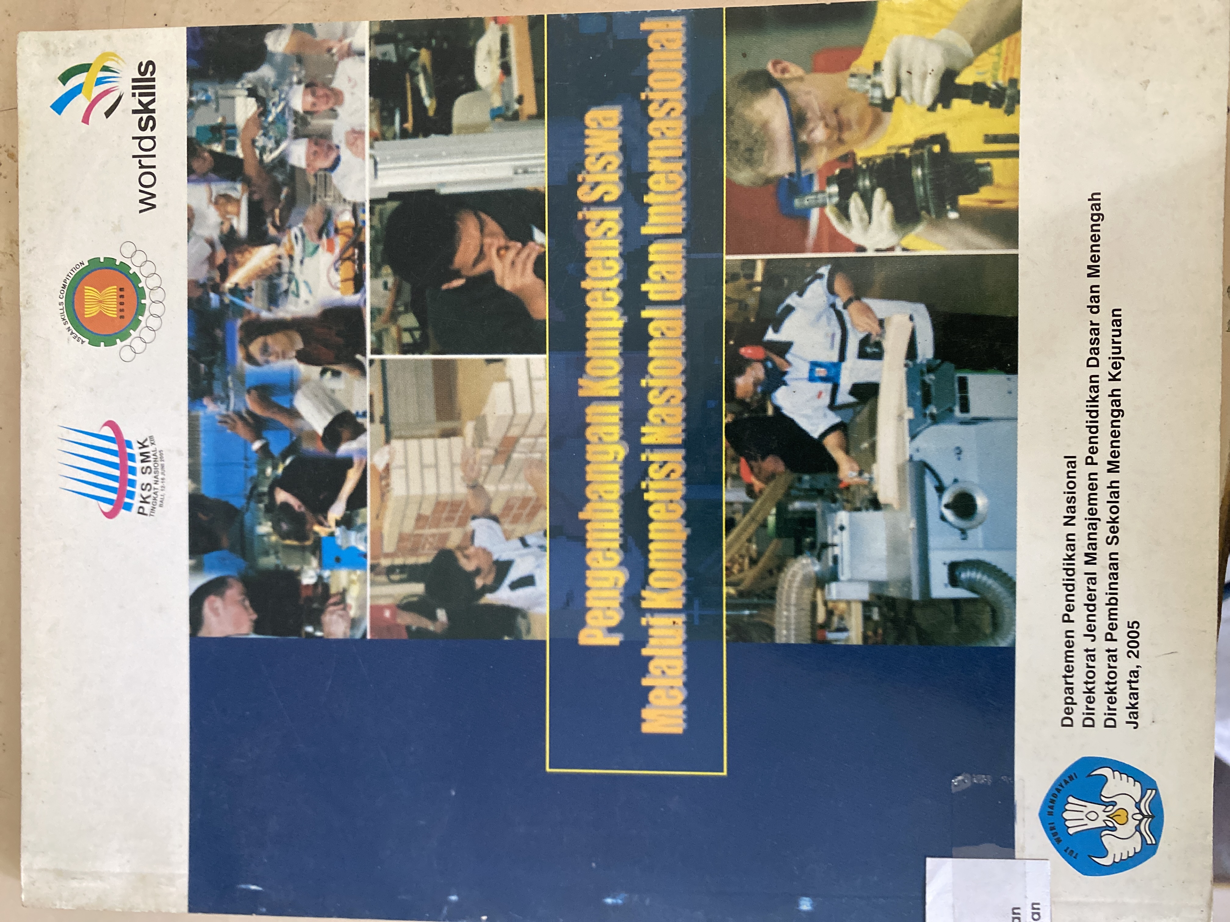 Pengembangan kompetensi melalui kompetisi nasional dan internasional