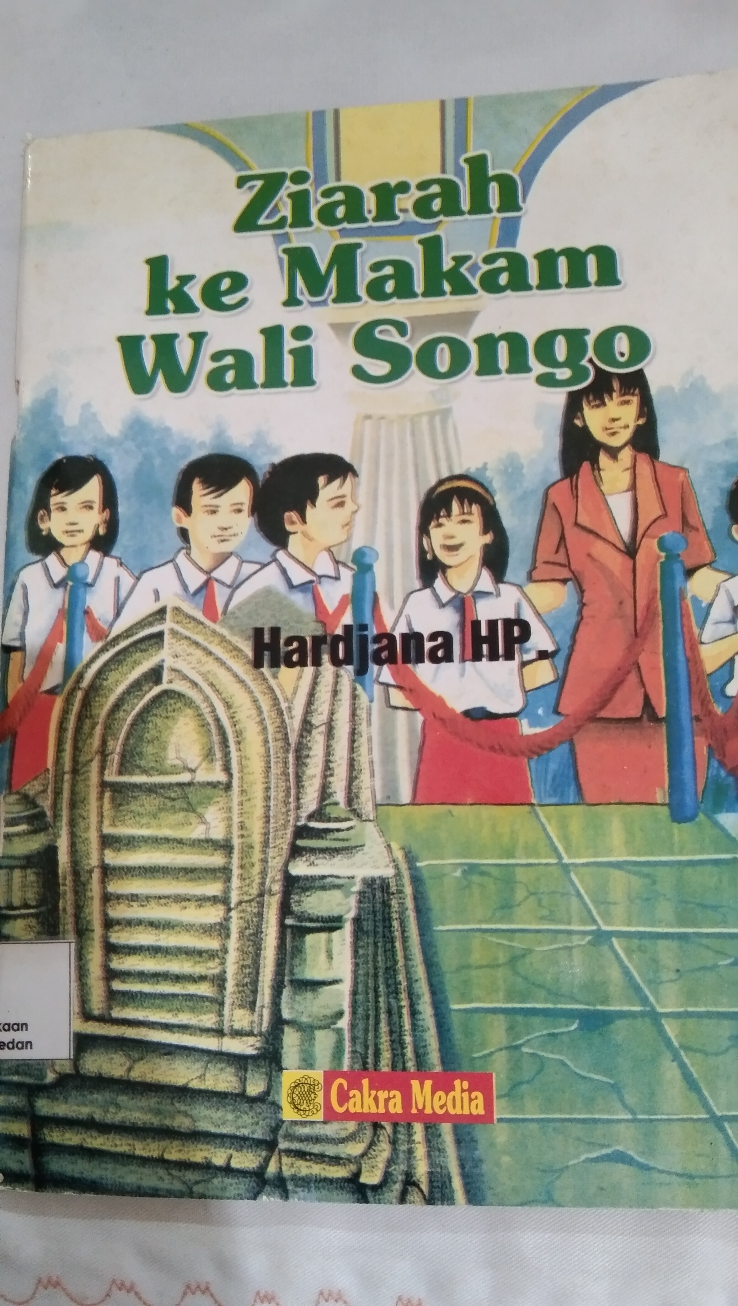 Ziarah ke makam wali songo