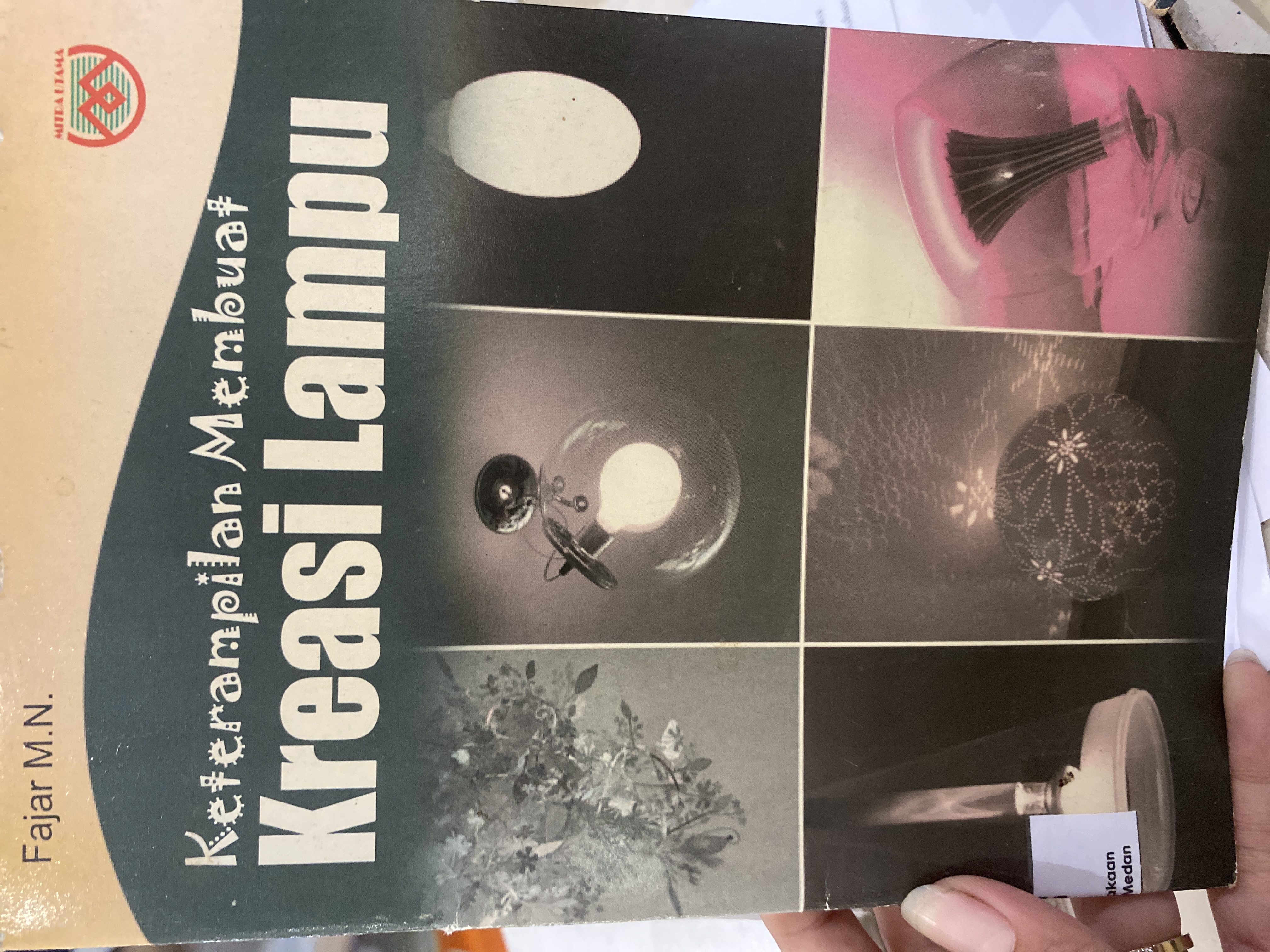 keterampilan membuat kreasi lampu