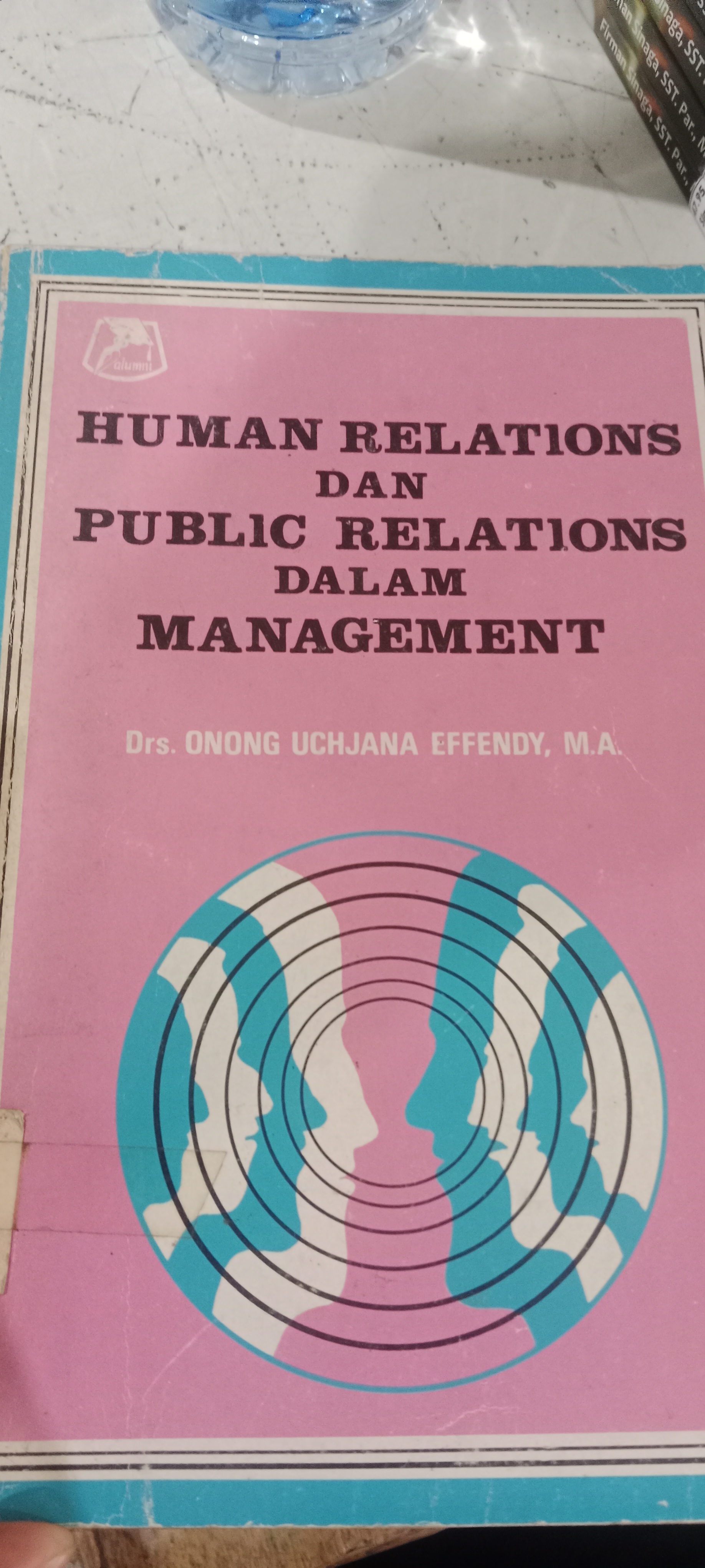 Human relations dan oublic relations dalam management