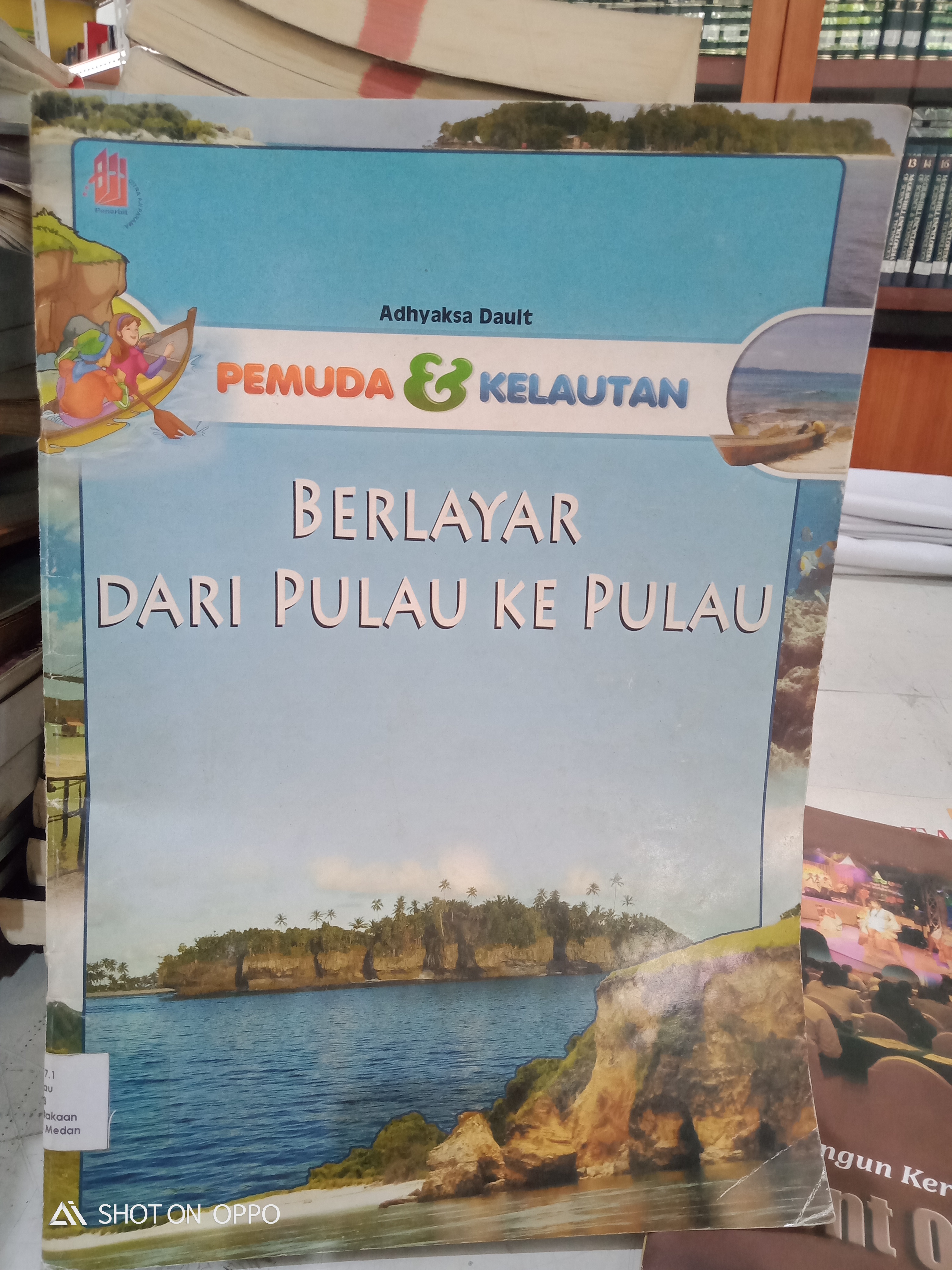 BERLAYAR DARI PULAU KE PULAU