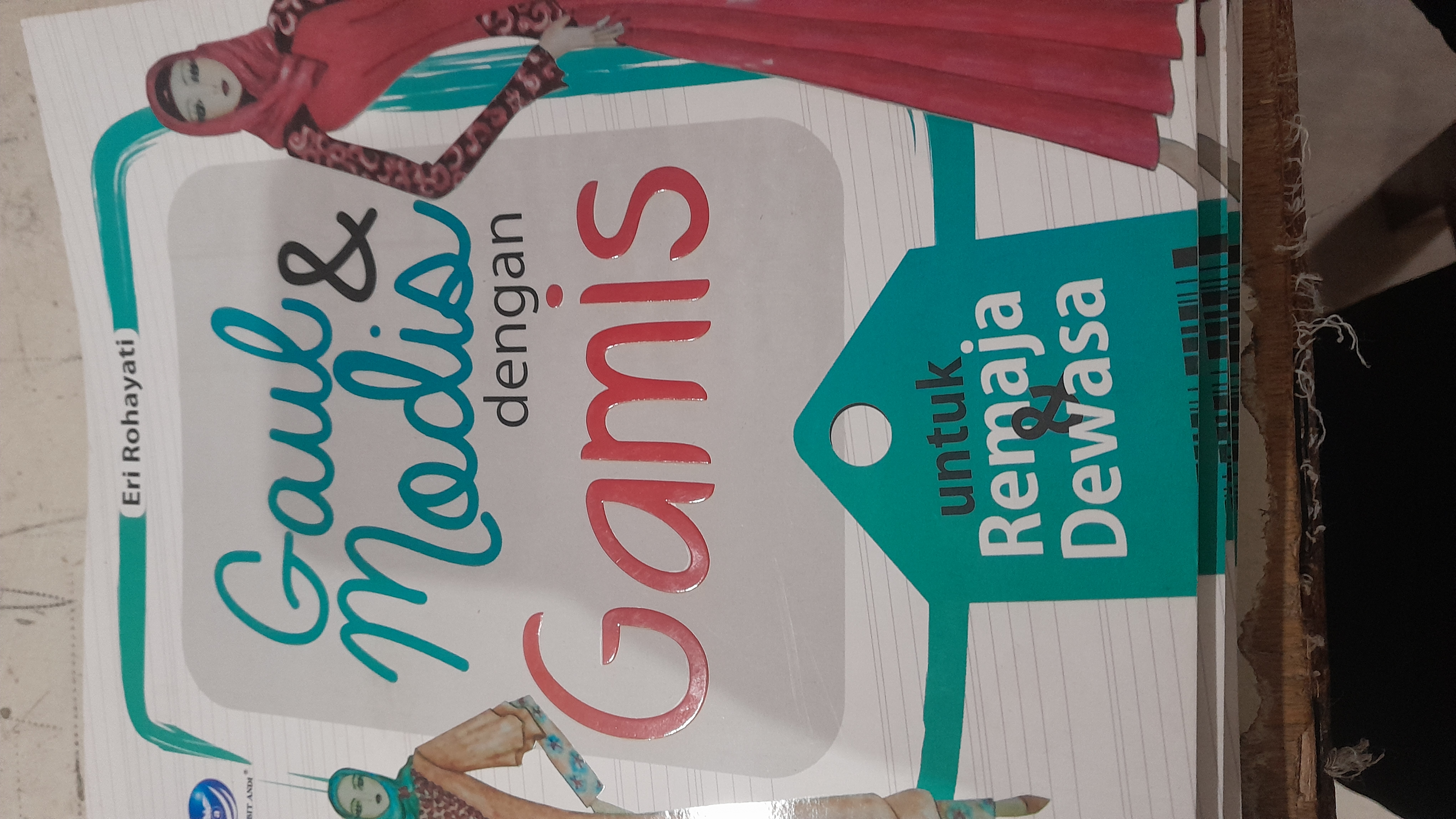 Gaul &amp; Modis dengan Gamis