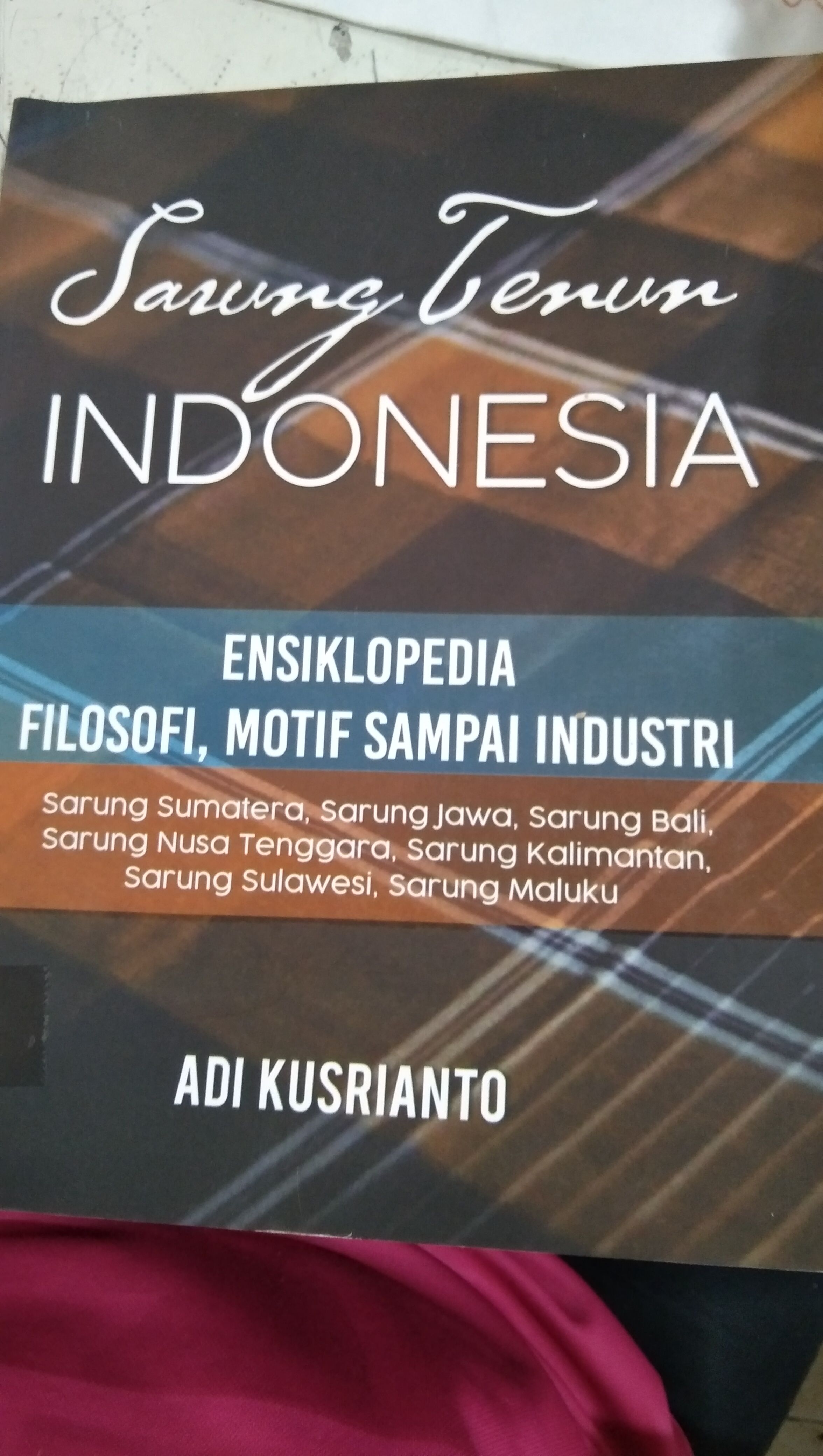 Sarung Tenun Indonesia 