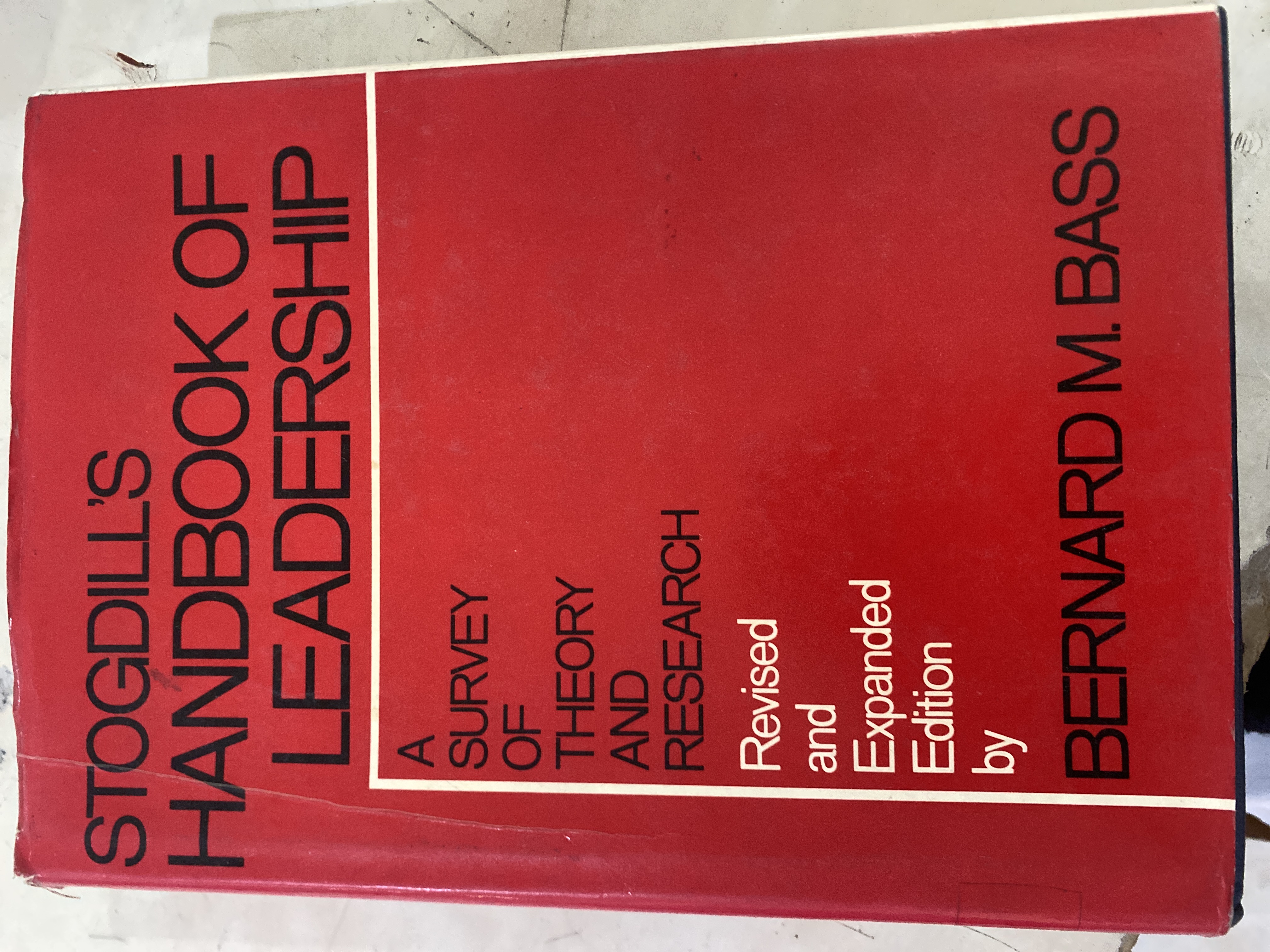 Stogdill&#039;s handbook of leadership