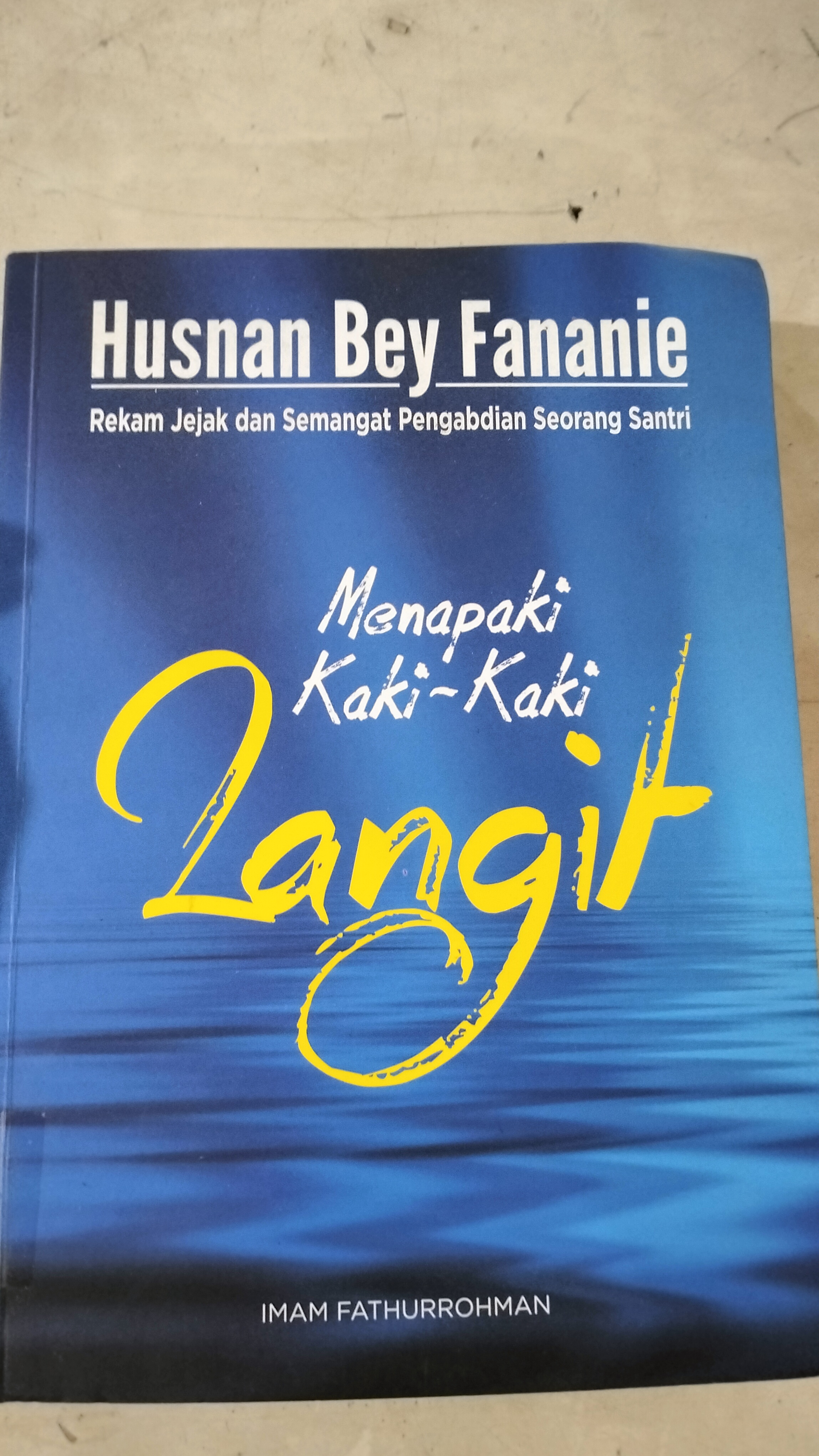 Menapaki Kaki-Kaki Langit