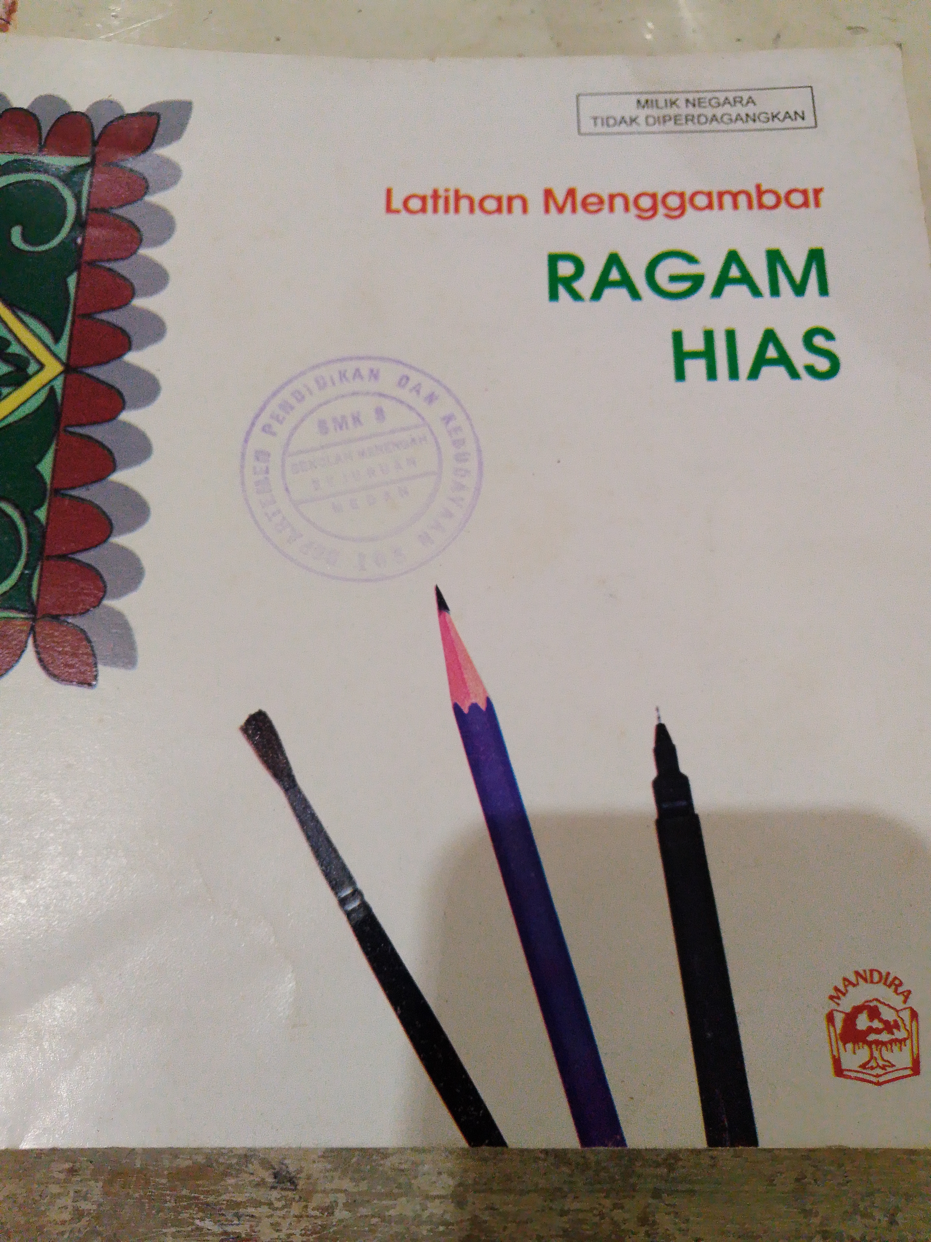 Latihan menggambar ragam hias 