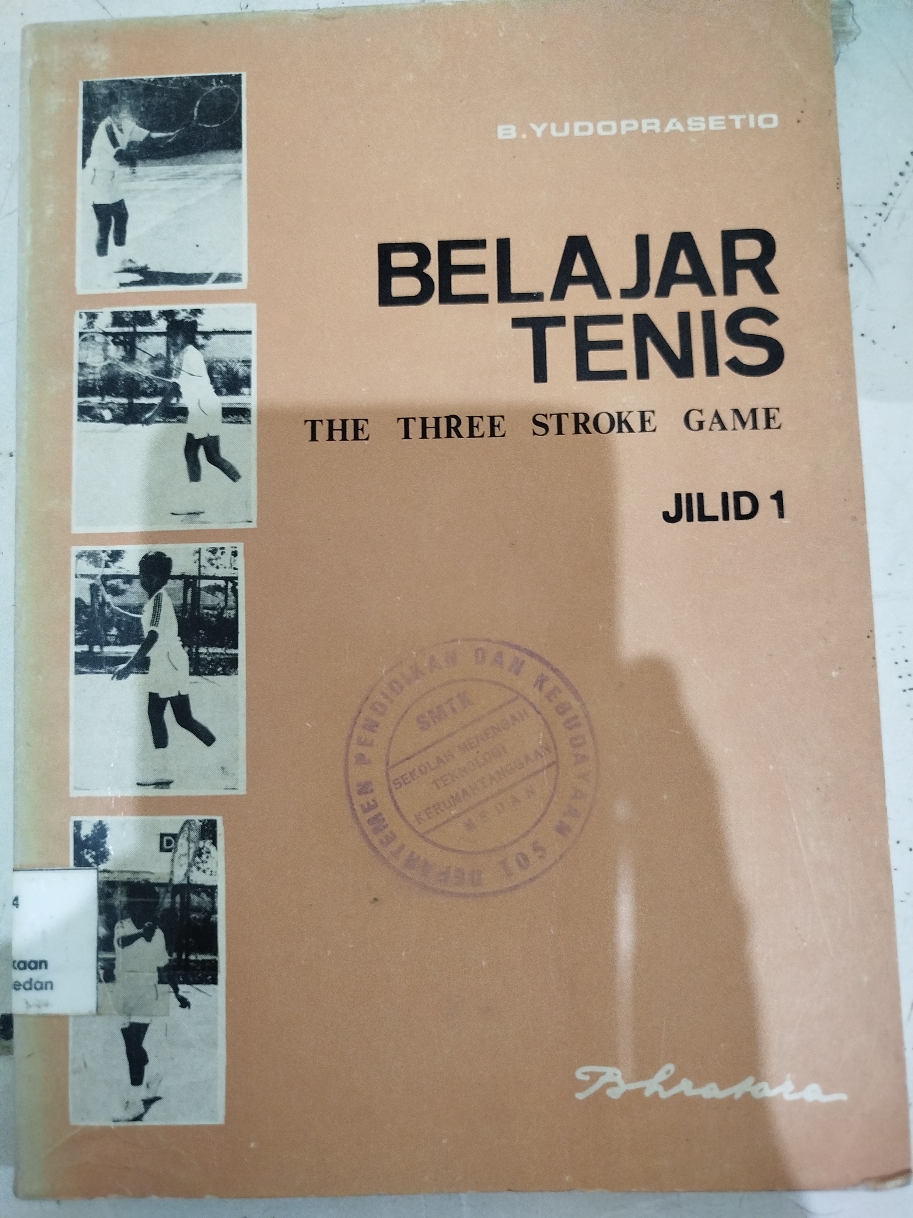 Belajar Tenis (The Three Stroke Game) 