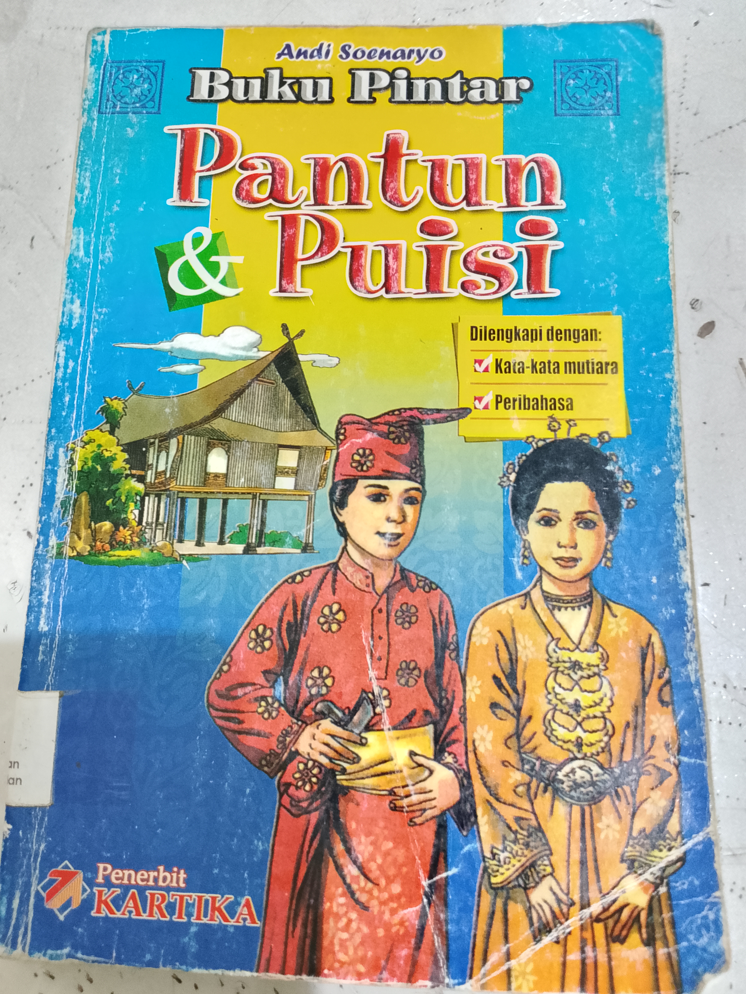 Buku Pintar Pantun dan Puisi