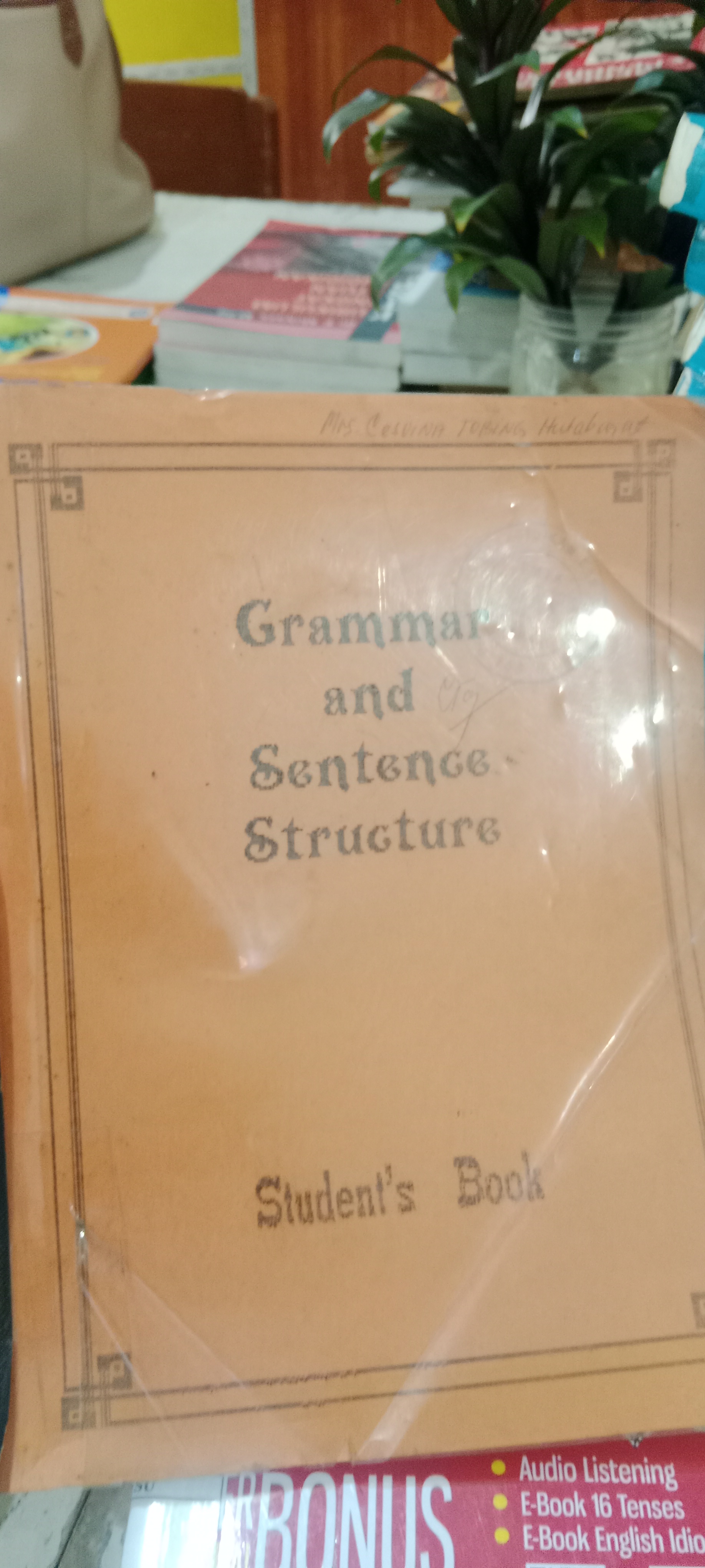 Grammar and sentences structur student&#039;s book