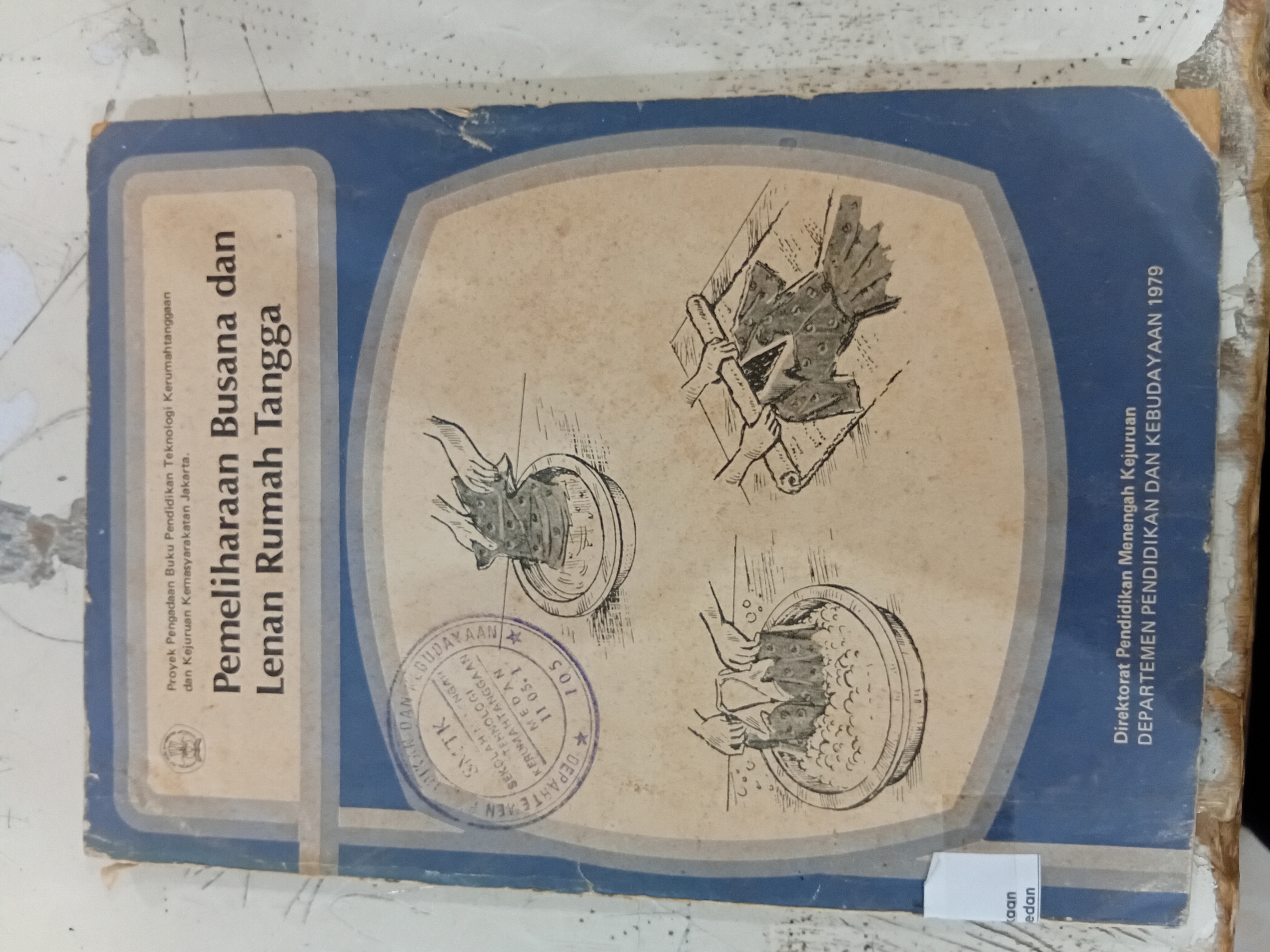 Pemeliharaan Busana dan Lenan Rumah Tangga