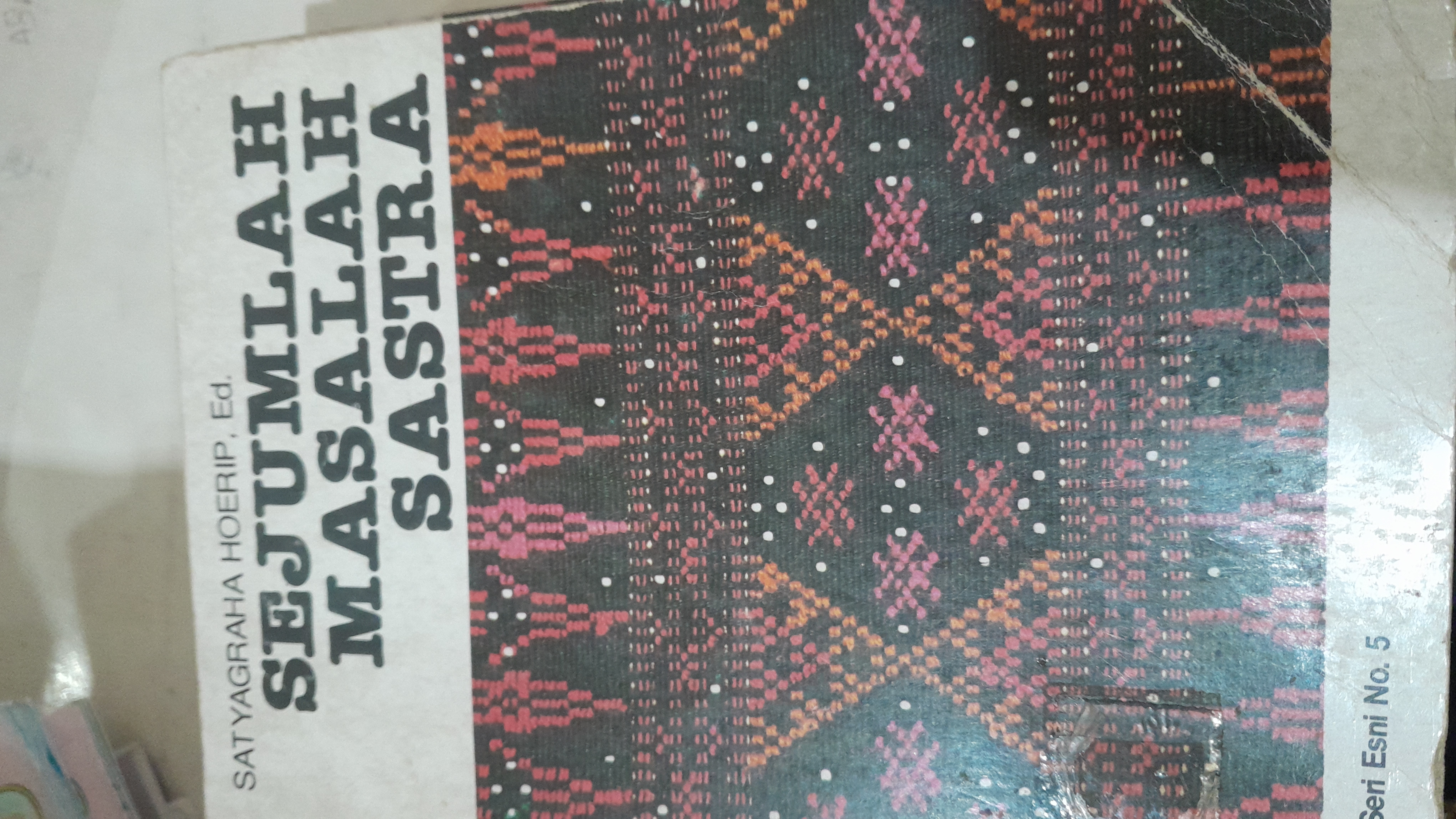 Sejumlah Masalah sastra