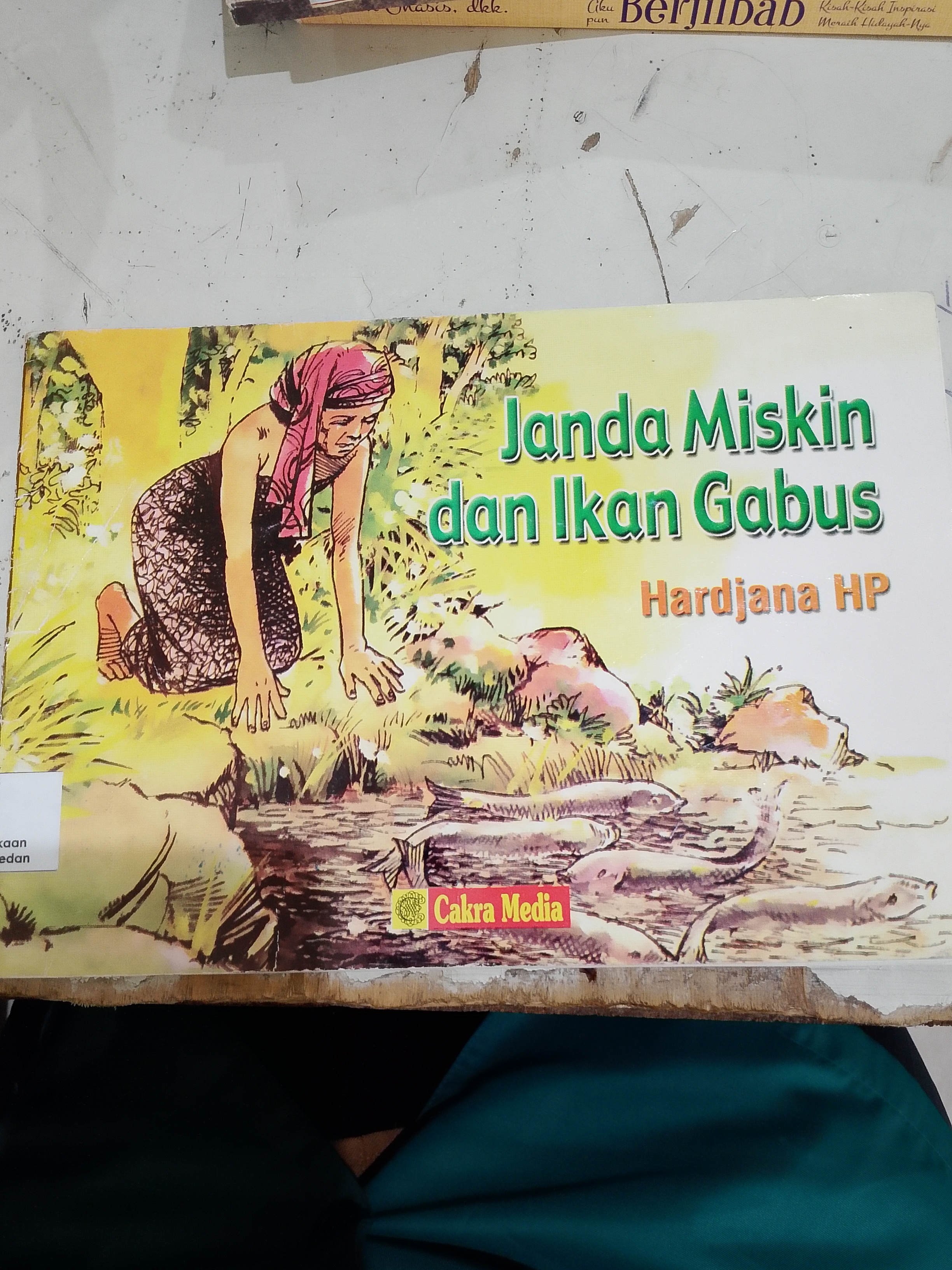 Janda Miskin dan Ikan Gabus