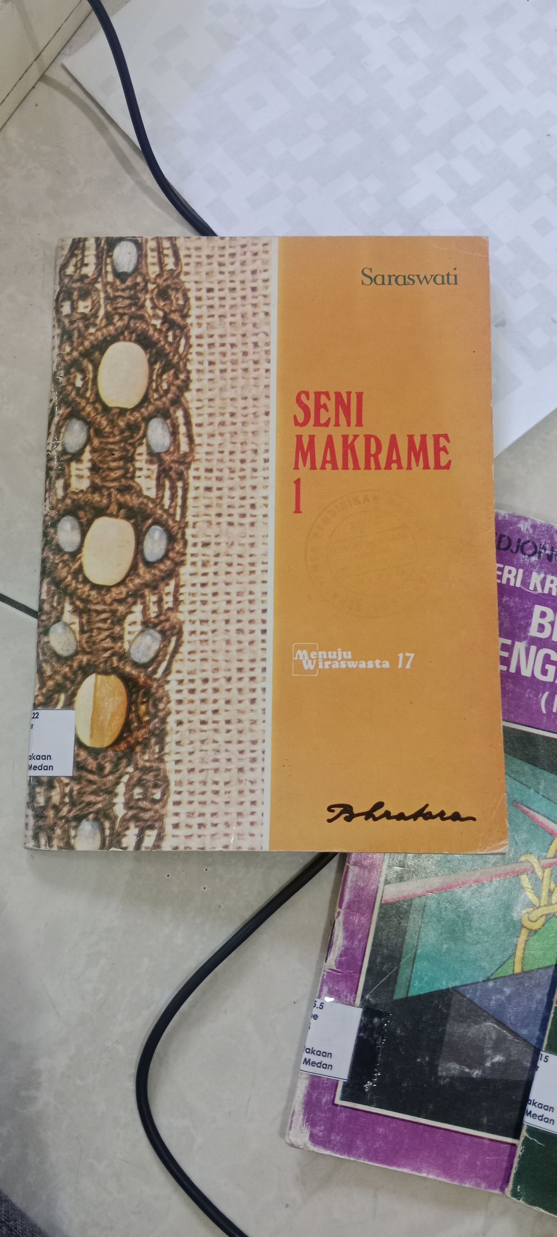 Seni makrame 1