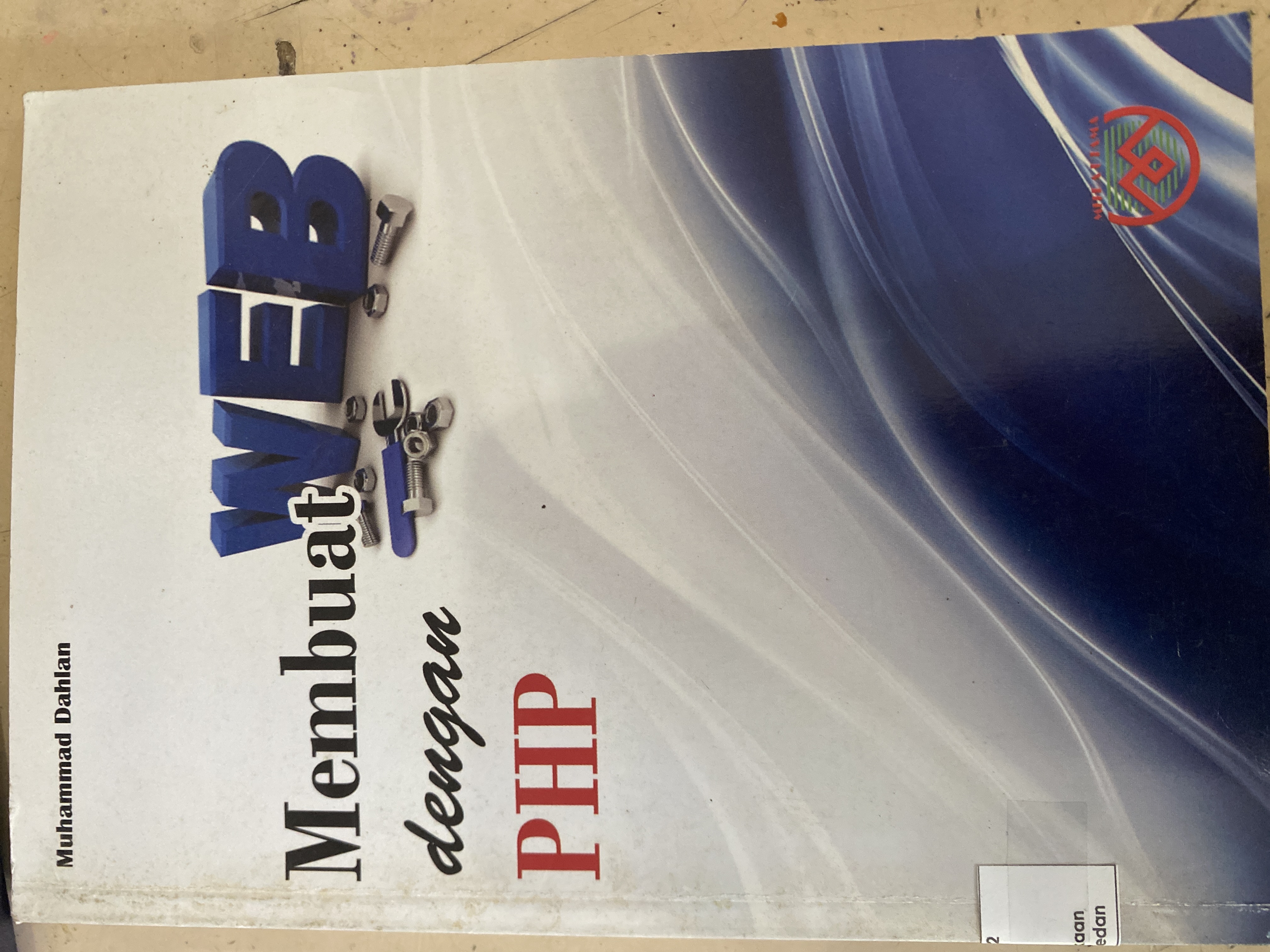 Menbuat Web dengan PHP